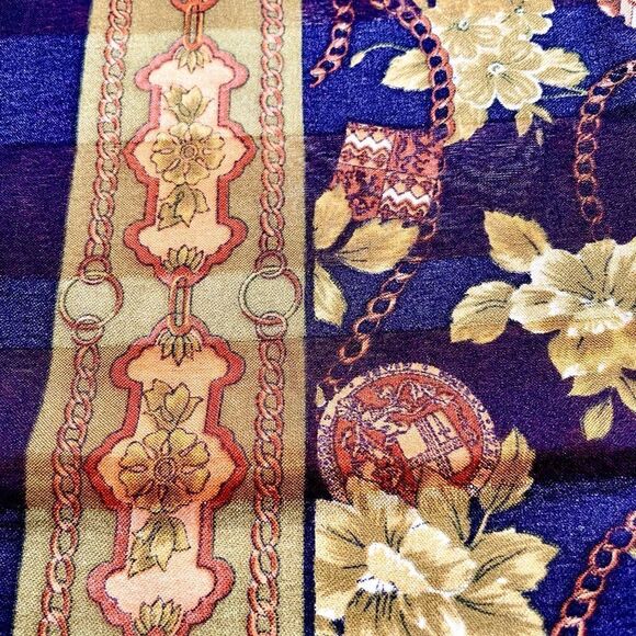 Beautiful Fall Scarf in Warm Color’s - Picture 2 of 3